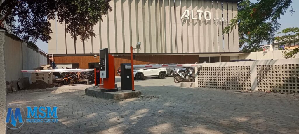 Barrier Gate, Sistem Parkir Otomatis, Smart Parking, OCR Parkir, ANPR, Manless Parking, Parking Management System.