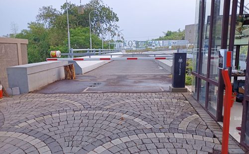 Palang Portal Otomatis Terpasang di Perumahan Bali Resident Cianjur, Menggunakan MSM WG Access