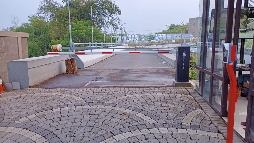 Palang Portal Otomatis Terpasang di Perumahan Bali Resident Cianjur, Menggunakan MSM WG Access