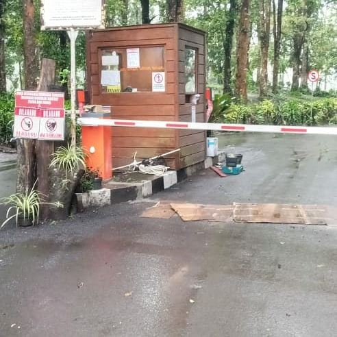 pemasangan DISTRIBUTOR IMPORTIR Palang Parkir M-Gate